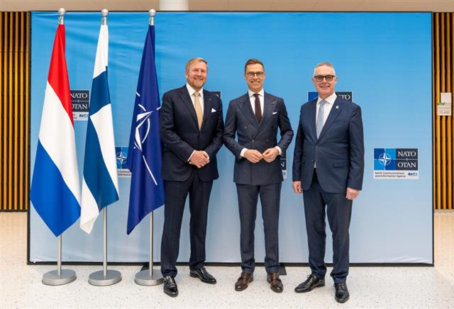 King Willem-Alexander and President Stubb visit NCIA in The Hague