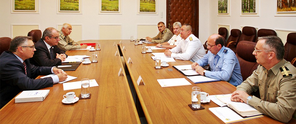 General Manager and Romanian Chief of General Staff discuss support to NATO’s Readiness Action Plan